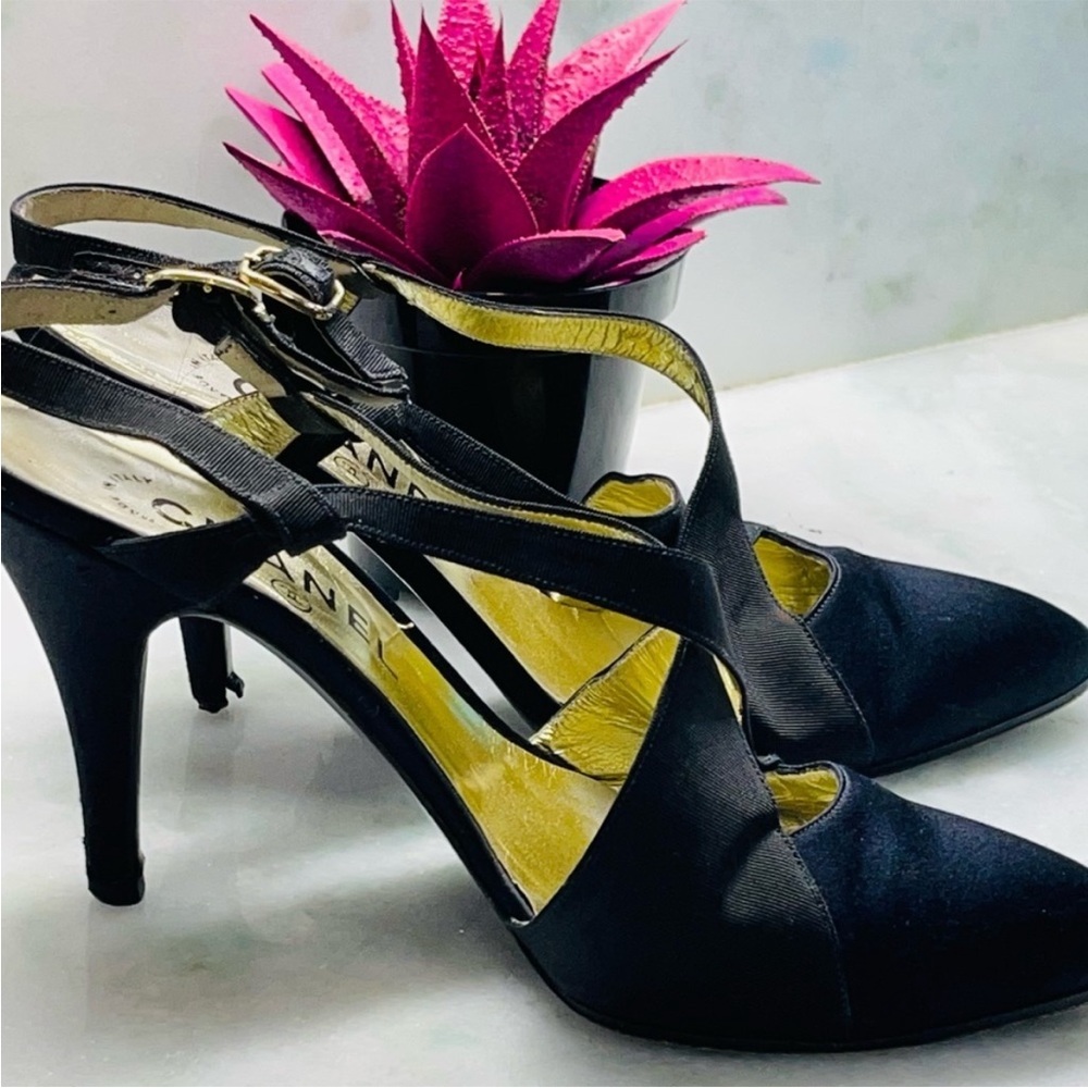 100% Authentic Classic Chanel Heels